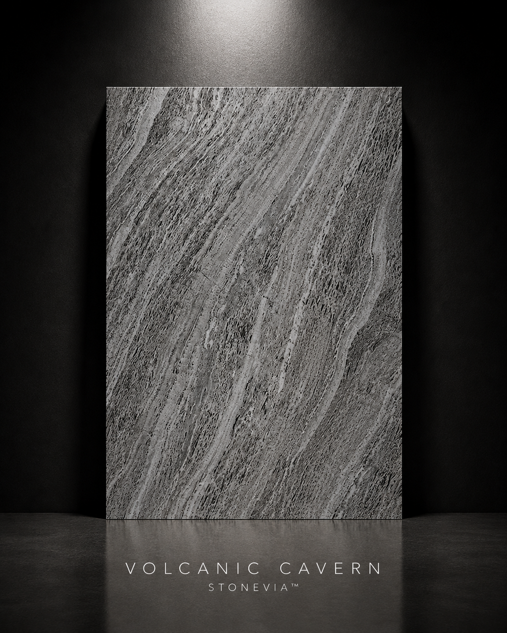 STONEVIA™ Caverna Volcánica | Superficie Efecto Travertino Oscuro